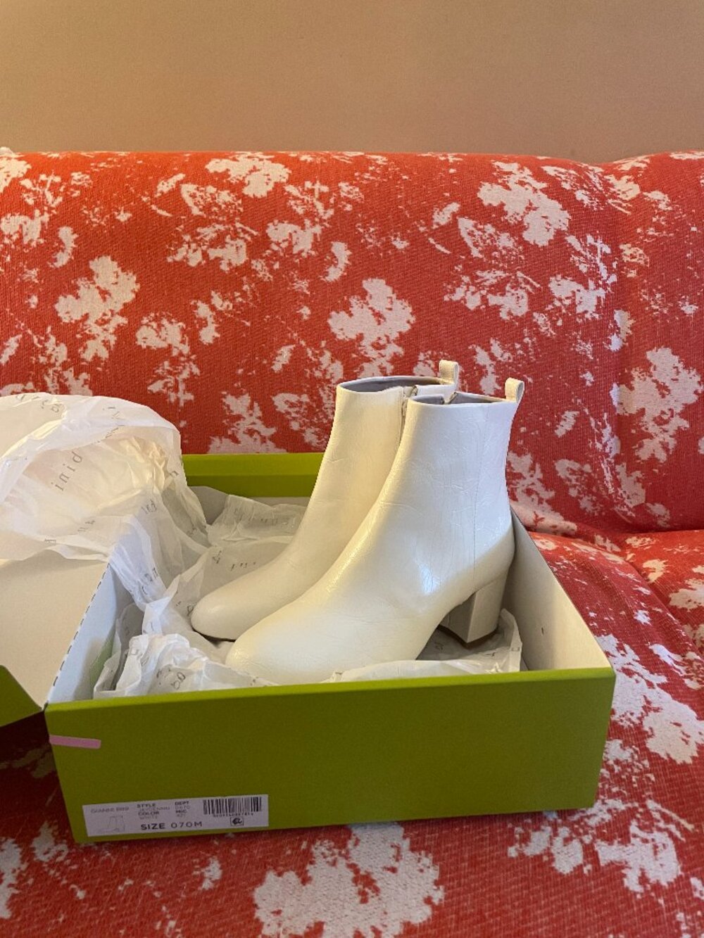 Gianni Bini Jaydennn Block Heel Patent Leather Booties -- White -- 7 M
